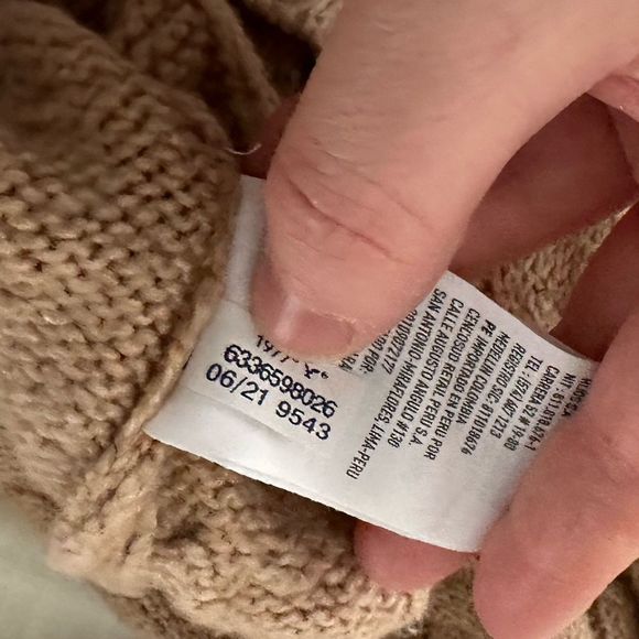 American Eagle Tan Cropped Cable Knit Sweater - Picture 7 of 8